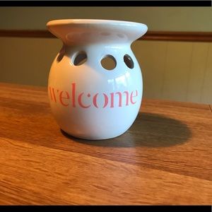 🛍{3/$10} Decorative candle holder